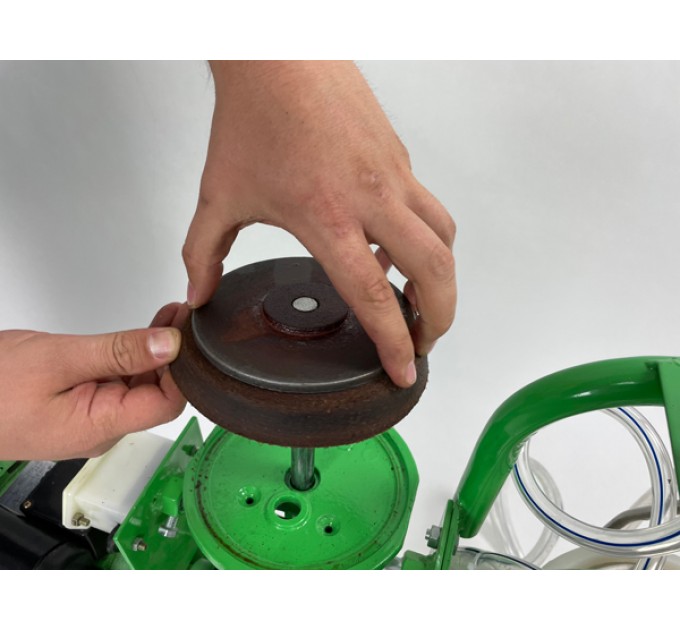 Поршень доильного аппарата "Бурёнка" в сборе / 00-00000115